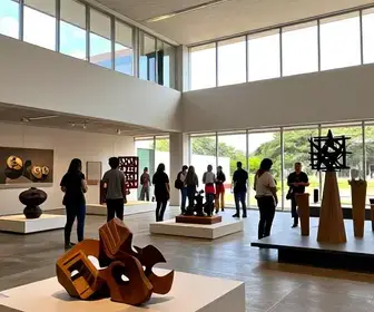 Explorando a Bienal do Mercosul: Arte e Cultura em Porto Alegre Explorando a Bienal do Mercosul: Arte e Cultura em Porto Alegre